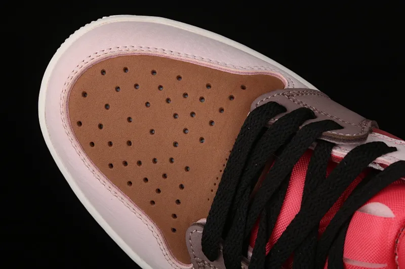 All categories Air Jordan Jordan series basketball shoes Air Jordan 1 High Z version Air Jordan 1 Zoom CMFT AJ1 Joe 1 bean paste dirty powder CT0979-602